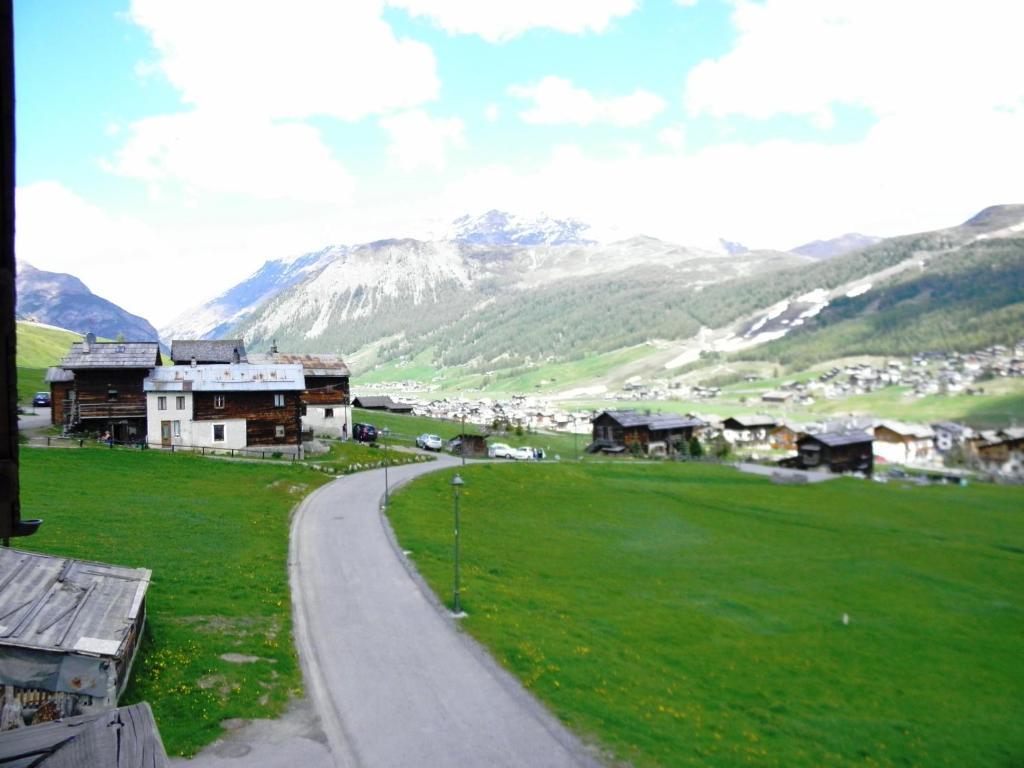 Mountain Chalet Milly Лівіньо Екстер'єр фото